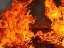 На Тячівщині пожежу надвірної споруди гасили рятувальники двох районів