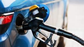 В Україні поступово дешевшає пальне: які зараз ціни на АЗС