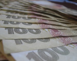 Пенсії у вересні зростуть — хто отримає надбавки
