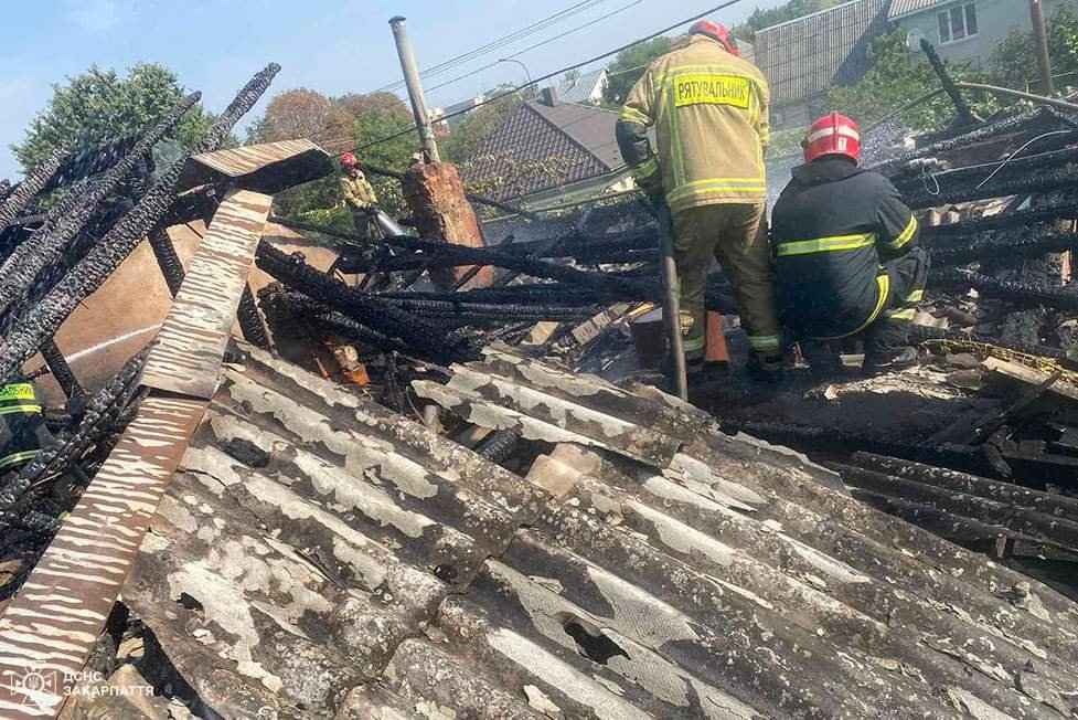 В Ужгороді горів житловий будинок