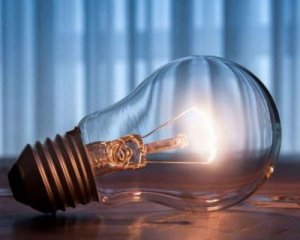 Росіяни атакували енергетичну інфраструктуру: чи будуть відключення світла