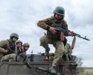 Всі чоловіки до 25 років пройдуть базову військову підготовку: подробиці