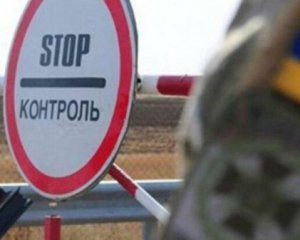 Верховна Рада хоче спростити виїзд за кордон чоловікам до 24 років