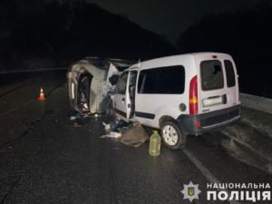 У жахливій ДТП на трасі Київ-Чоп постраждали четверо людей (ФОТО)