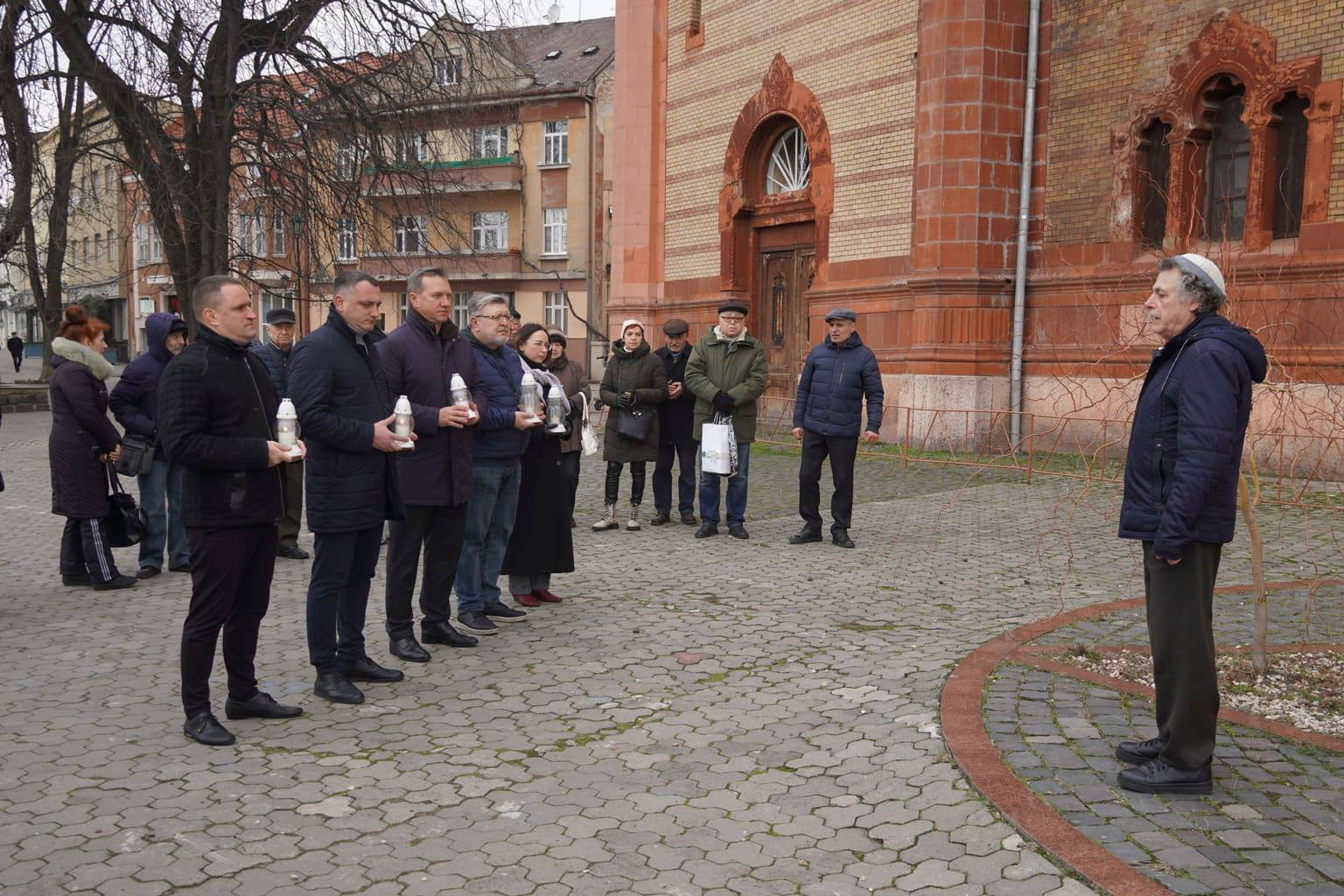 В Ужгороді запалили свічки в пам'ять жертв Голокосту