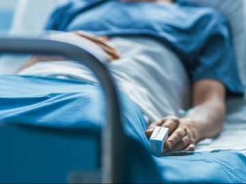 Попив проточну воду із гірського джерела: чоловік потрапив у реанімацію