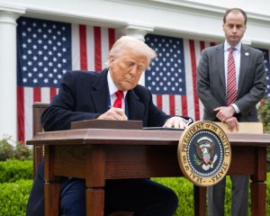 Трамп хоче зупинити війну вже в понеділок: зателефонує Путіну та Зеленському