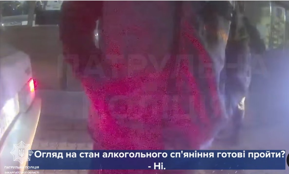 У Мукачеві поліцейські зупинили нетверезого водія без прав: порушник може отримати вже й кримінальну справу