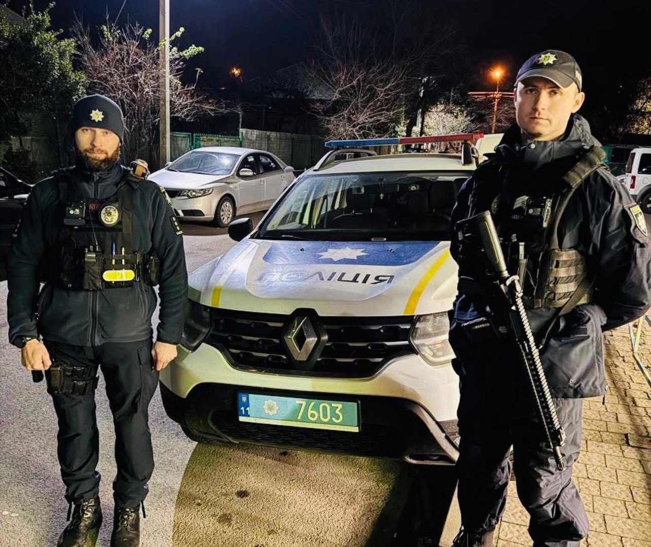 В Ужгороді патрульні допомогли чоловіку з розладами — доставили до пункту обігріву