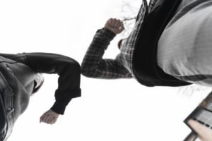 Фатальний удар: брат захищав сестру від п’яниці, але ненароком його вбив