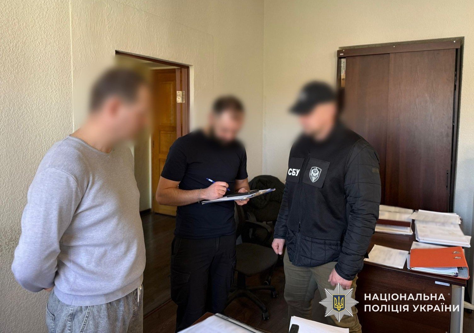 У Мукачеві посадовця міськради підозрюють у хабарі 120 тисяч гривень за будівельні роботи
