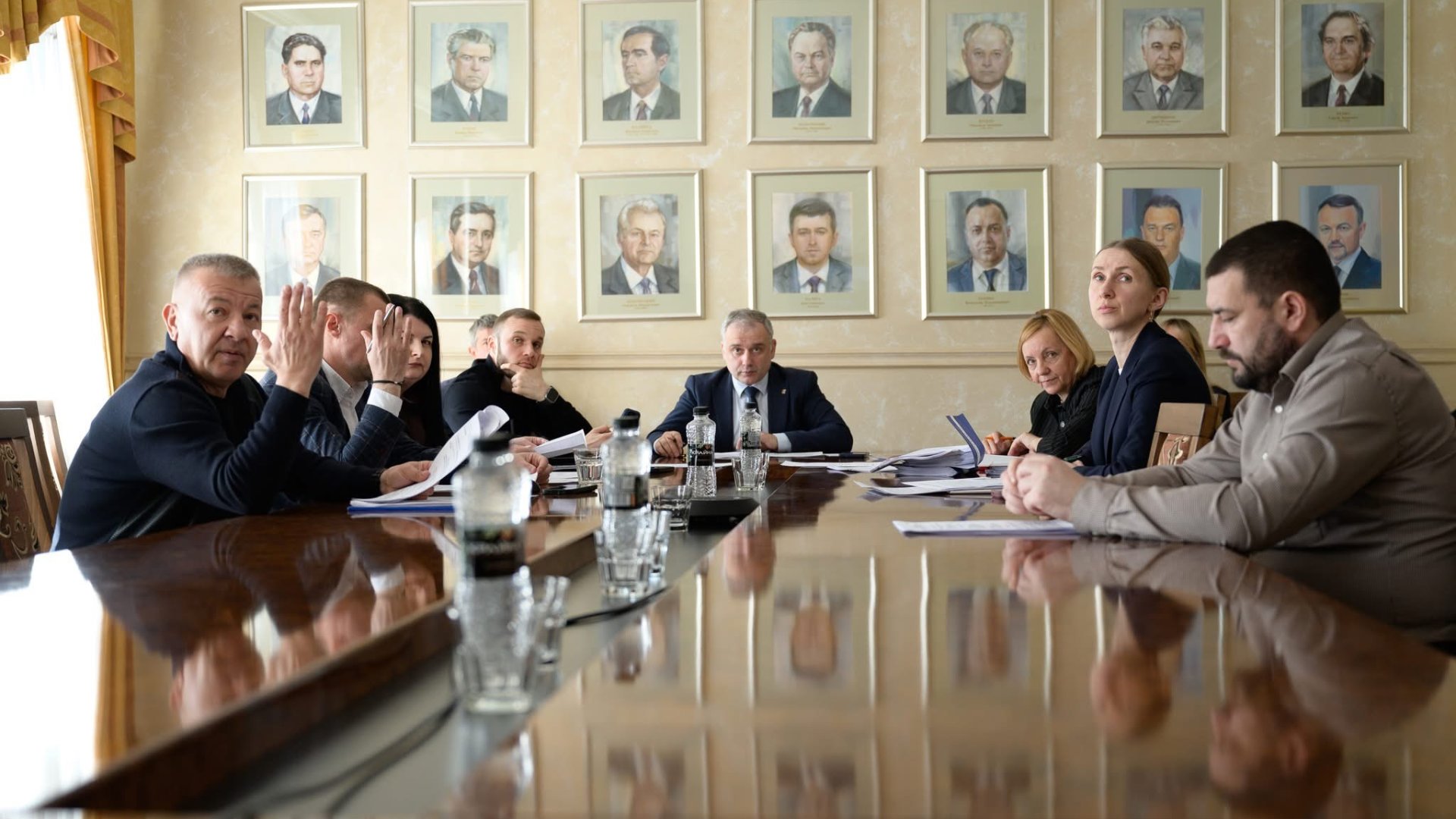 Закарпатська обласна рада обговорила розбудову пунктів пропуску та транскордонне співробітництво