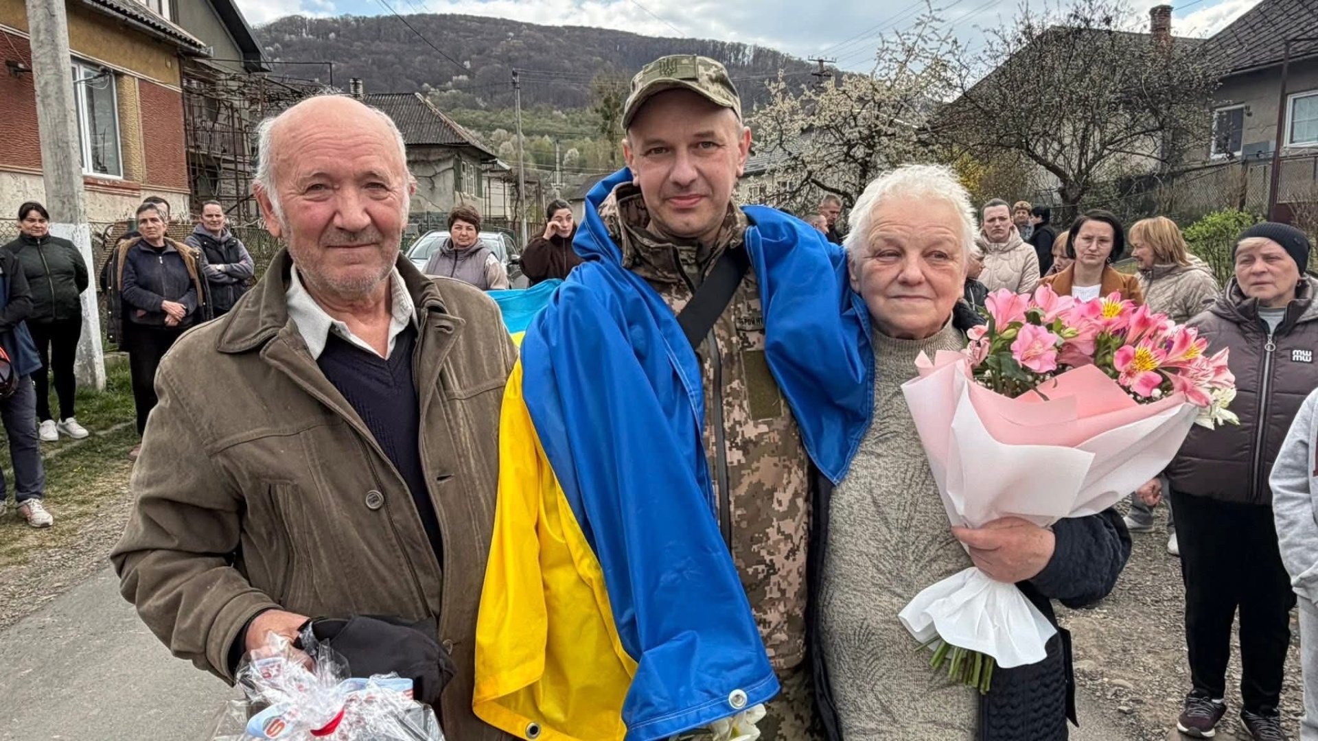 Три роки чекання завершилися Великоднем: захисник з Ужгородщини Микола Гудков повернувся з полону додому