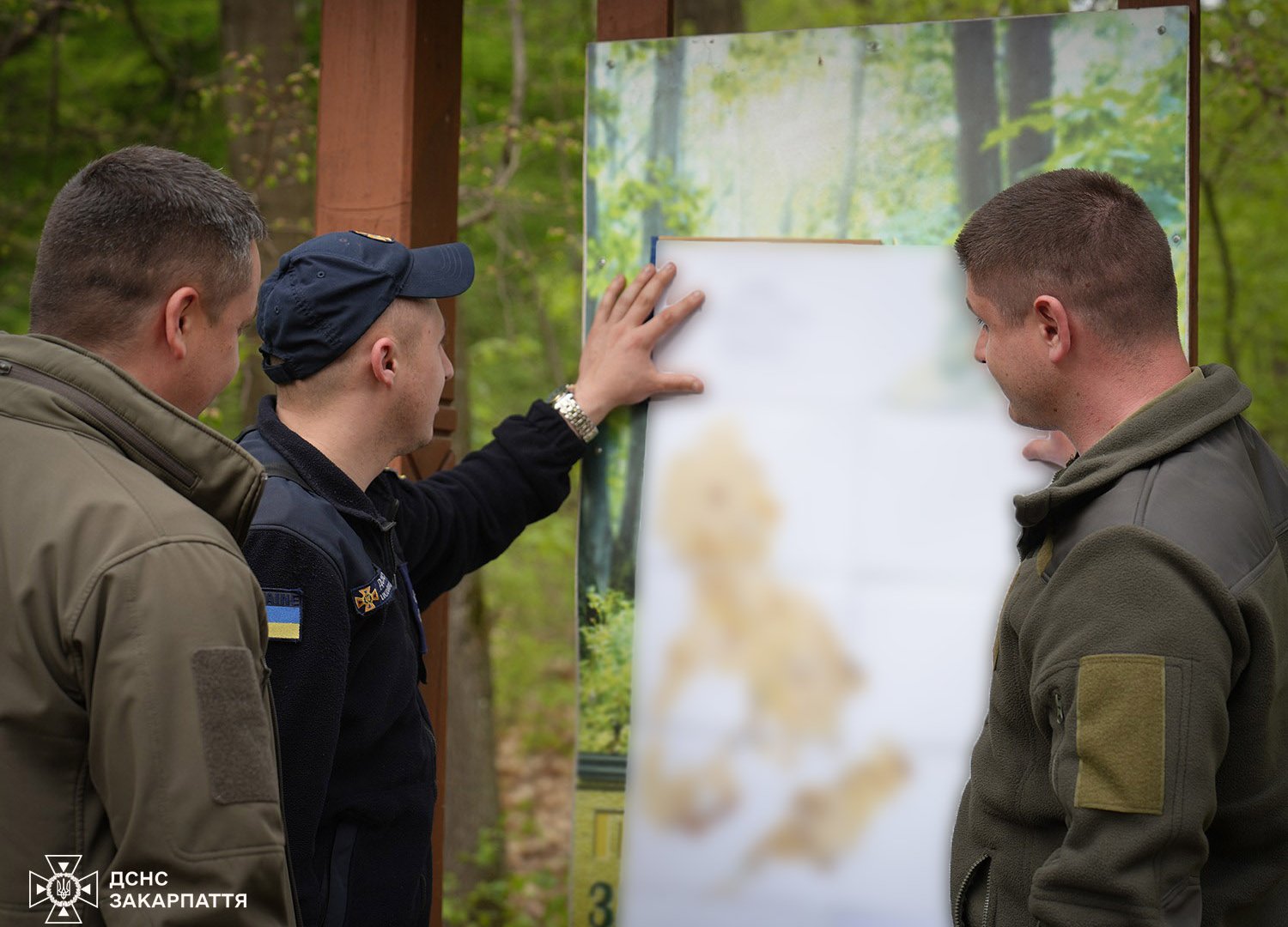 Рятувальники Ужгородщини використовують дрони для полювання на паліїв трави в Оноківській громаді
