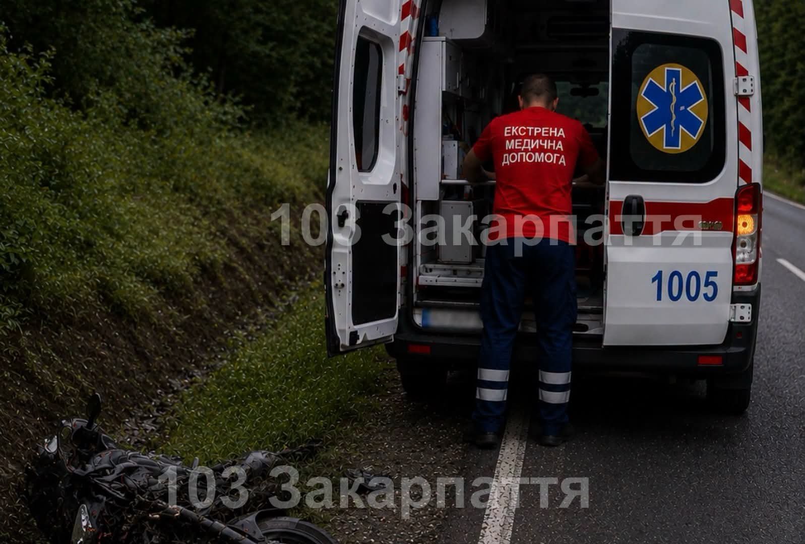 Смертельна аварія на Хустщині: 30-річний мотоцикліст загинув на місці ДТП