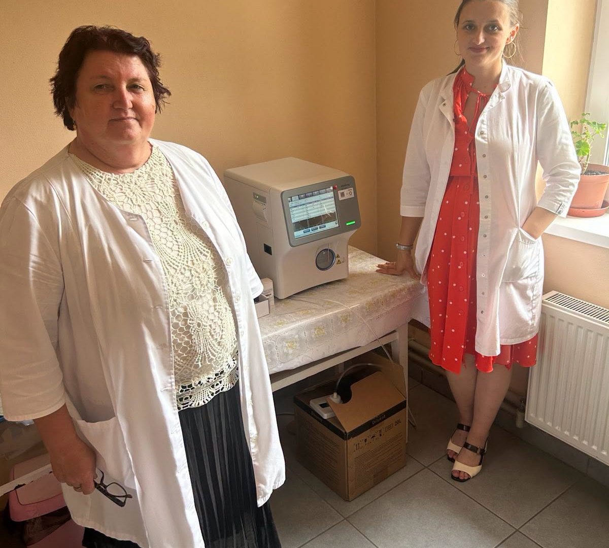 Кінець нескінченним поїздкам до лікарень: у Косівській Поляні розгорнули сучасну лабораторію майбутнього (ФОТО)