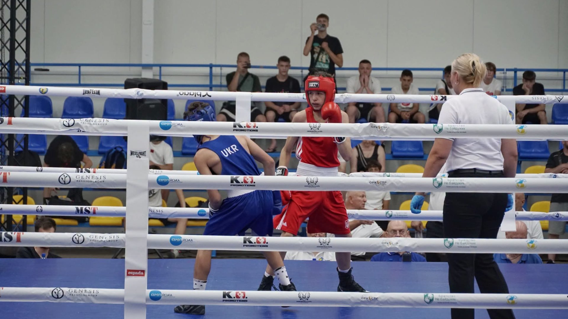 Історичний ринг в Ужгороді: хто виборов квиток на чемпіонат Європи?