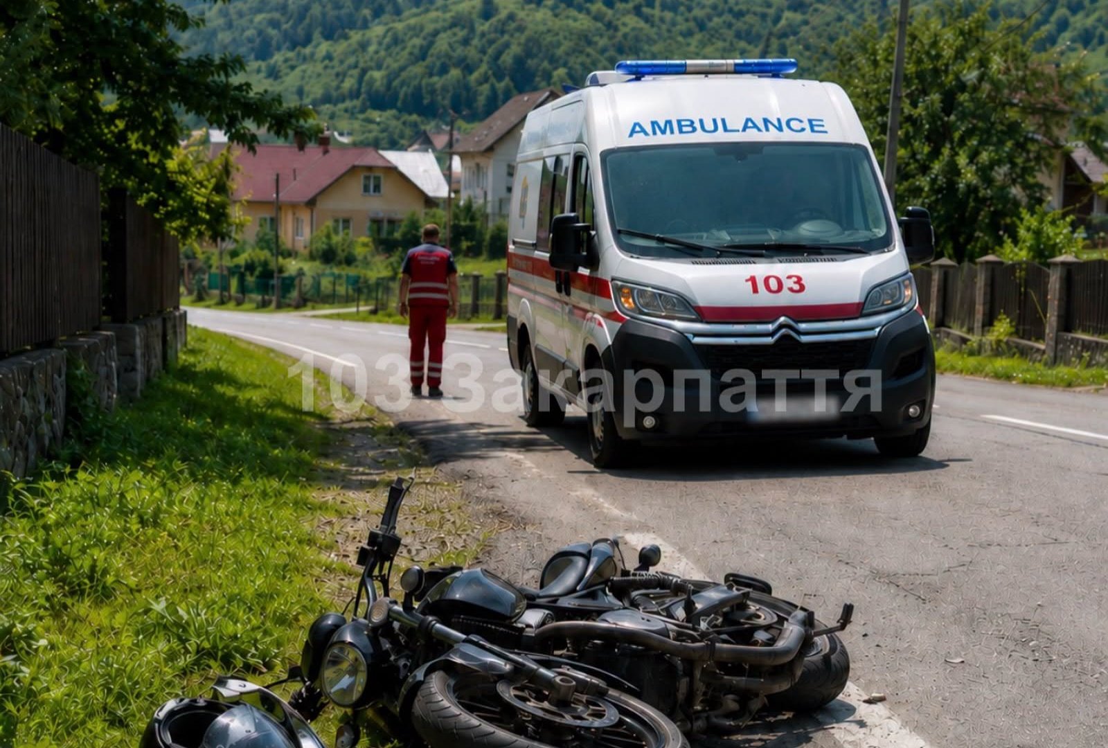 На Закарпатті двох підлітків госпіталізували через падіння з мотоциклів
