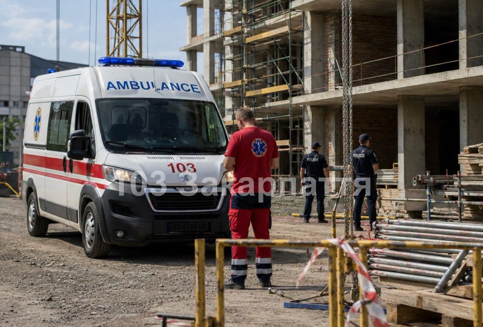 Трагедія в Ужгороді: двох чоловіків уразило струмом, 35-річний загинув