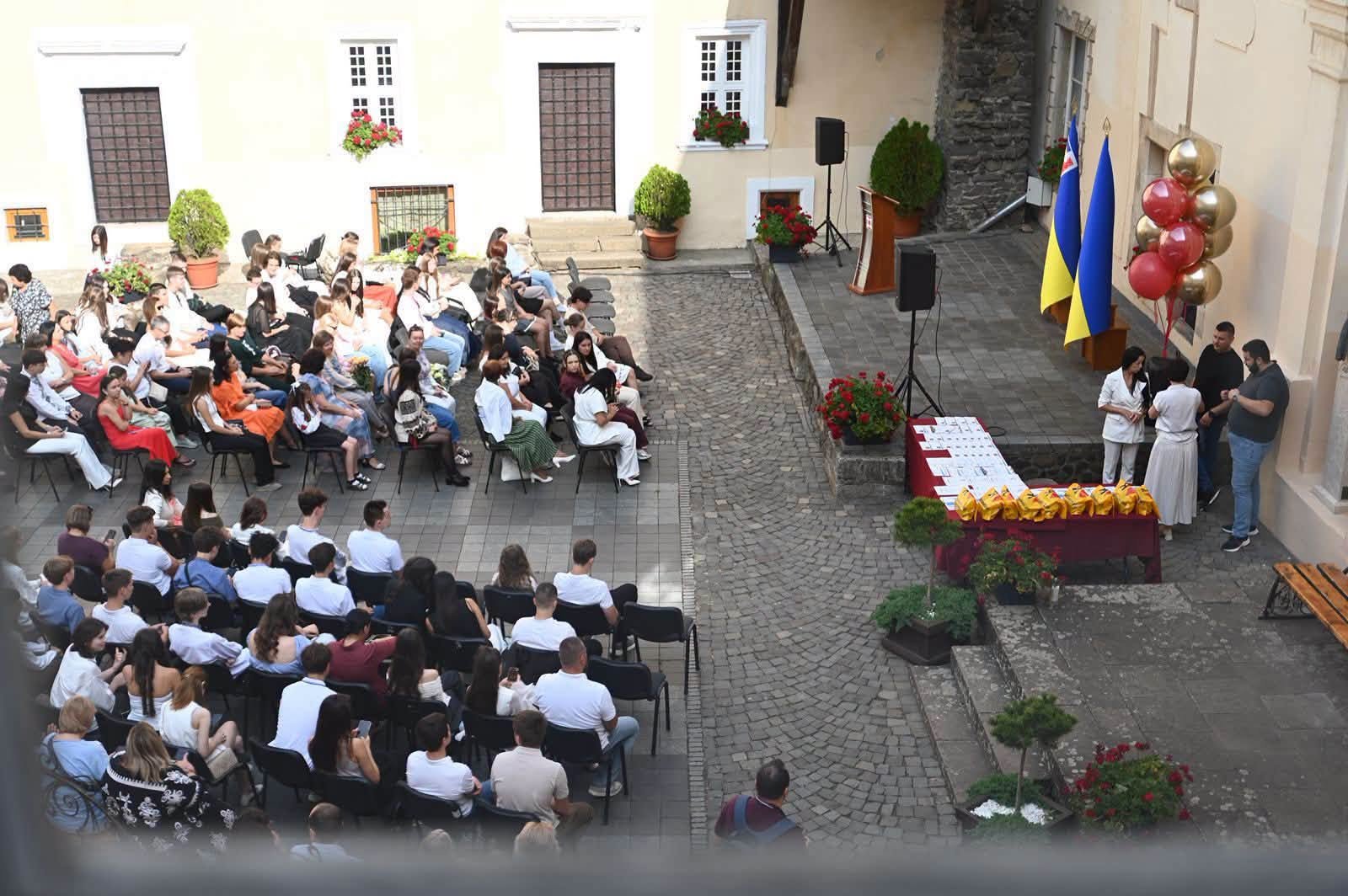 Такого ще не було! Школяр із Міжгір'я підкорив увесь світ і виборов «золото» на міжнародній олімпіаді: імена юних геніїв, якими пишається вся Україна