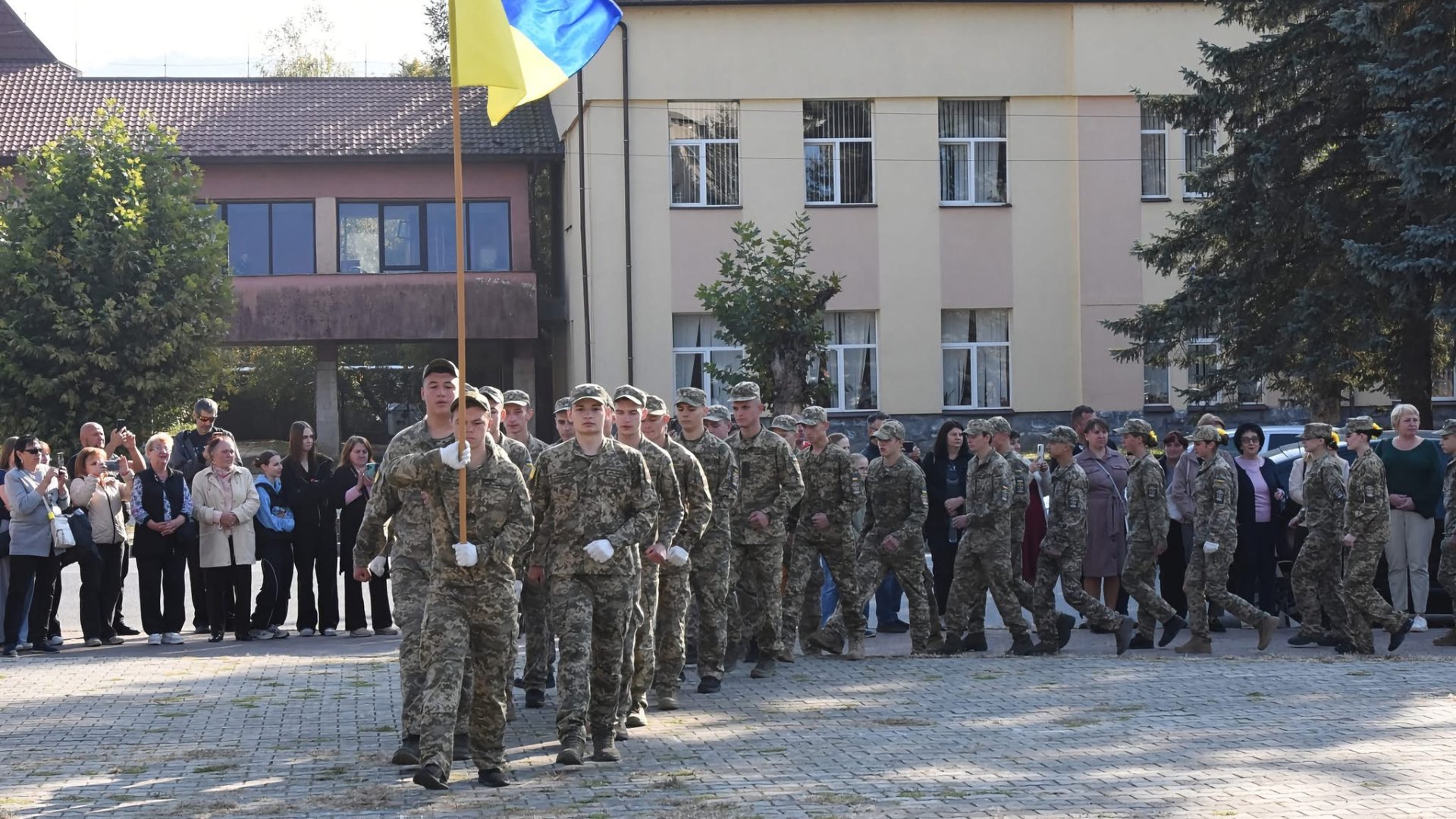 93 ліцеїсти та урочиста клятва: на Закарпатті майбутні захисники України розпочали новий етап навчання