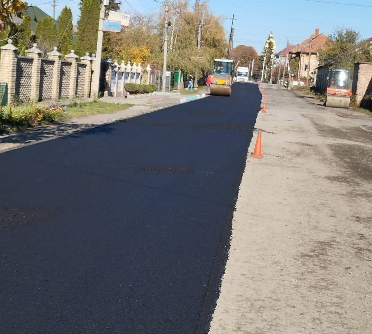 До уваги водіїв: на Закарпатті масово перекривають ключові дороги через масштабний ремонт (МАРШРУТИ)
